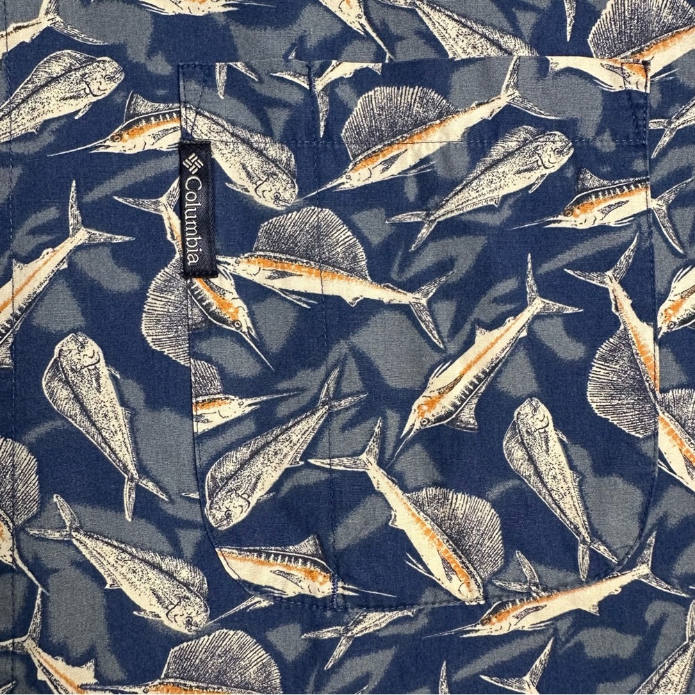 Vintage Columbia Button Down Shirt
Men’s Size XL – Fish Print – Short Sleeve - Picture 6 of 9